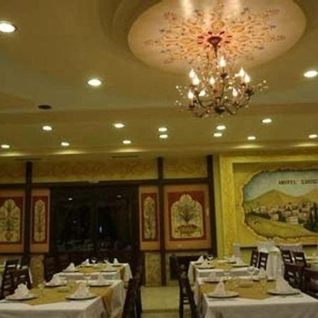 Hotel Siatista Buitenkant foto